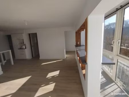 appartement t4 calme et lumineux - place de parking et cave