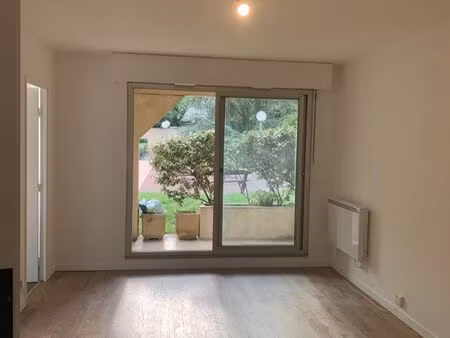 studio terrasse cauderan centre