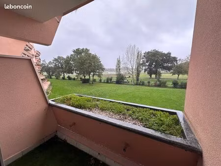 location t1 bis meublé orienté sud  avec cave pour vélo
