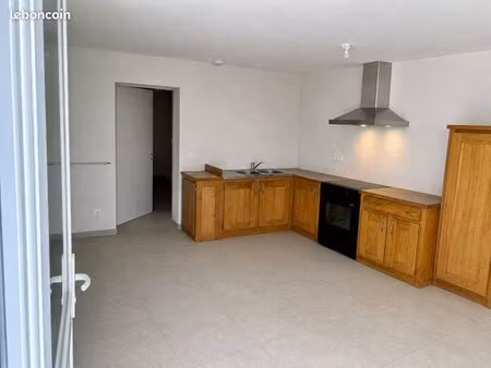 t2 meublé - 40 m2 - centre village