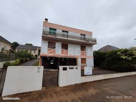 bureaux  garage 301 m² auxerre