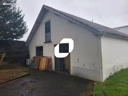 bureaux 76 m²