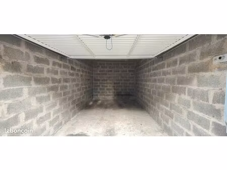 a louer garage 16m2 + place de parking