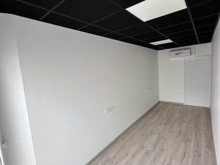 local commercial ou bureau