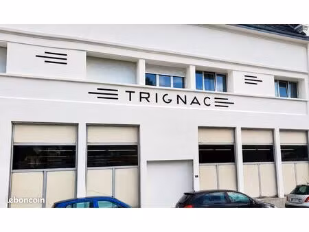 local commercial 160metre carre