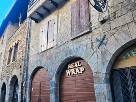 local commercial + 2 appartements — rentabilité immédiate — unesco