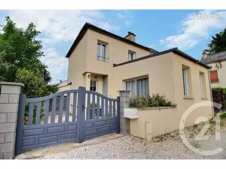 maison 4 pièces 94 m²