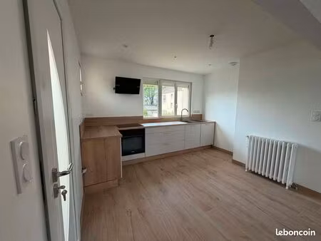 maison entièrement rénovée – 67 m² – 2 chambres – jardin