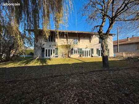 maison 6 pièces 190 m²