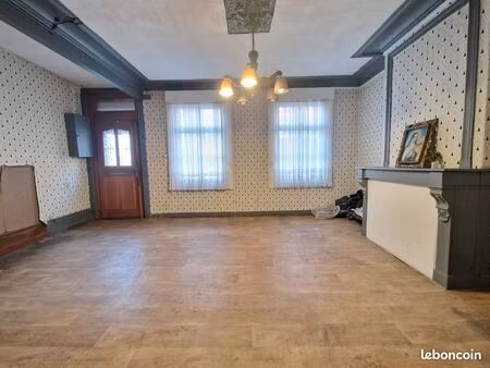 une maison semi-mitoyenne de 78 2 m²
