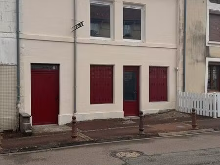 ◊ hyper centre montigny-le-roi (52140) : projet à finaliser – 250 m² avec garage sur 3 niv