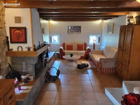 loue maison de village