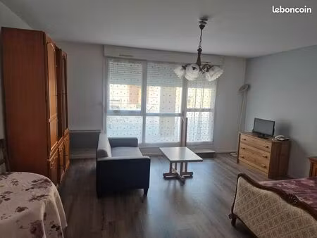 à louer – appartement t1 meublé de 32 m² avec terrasse et parking résidence services senio