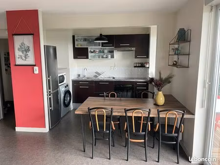 t2 meublé 52m2 - grand balcon 20 m2 exposé sud-est - box en sous-sol - nantes chénaie