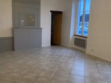 à louer – t2 au cœur du village