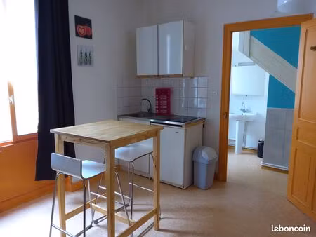 studio meublé 21m2 rue de la tour proche de tout