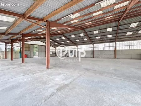 hangar 3 500 m² bersee