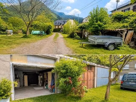 garage/box 120 m² sarrancolin