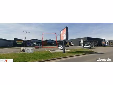 local commercial neuf à louer 400m² emplacement n°1
