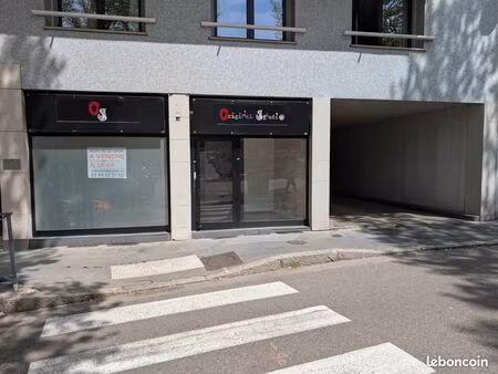 local commercial 14m² cours fauriel