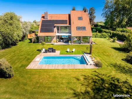 maison individuelle 240m2 sur 20300m2 ultra confort avec piscine  garage et carport