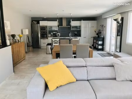 maison champs élysées 4 pièces 110 m2