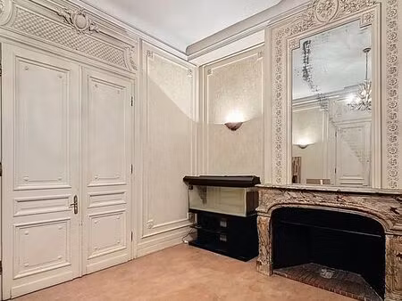 immeuble 12 pièces 384 m²