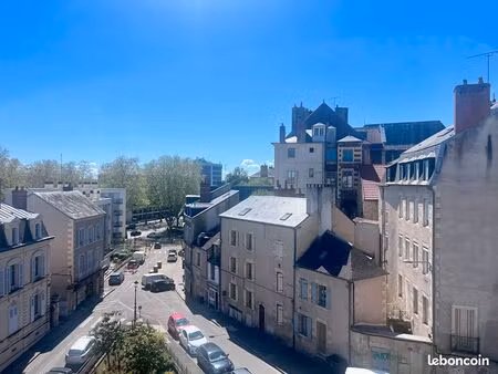appartement 3 pièces 82 m²