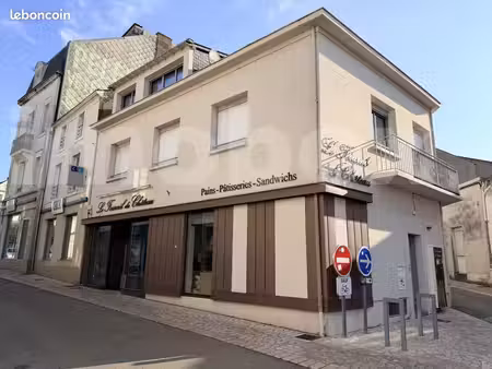 commerce 96 m²