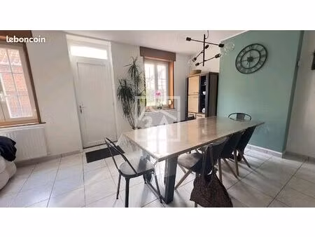maison 6 pièces 104 m²