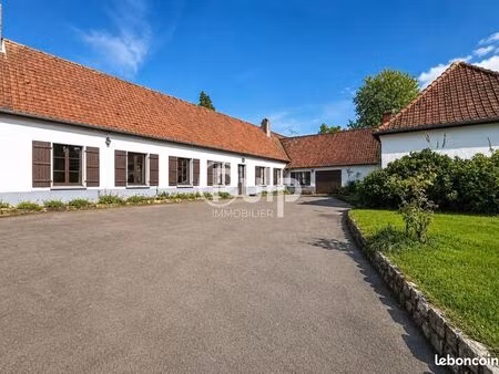 maison 9 pièces 180 m²