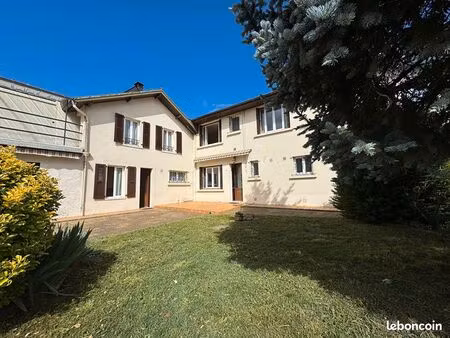 maison 5 pièces 121 m²
