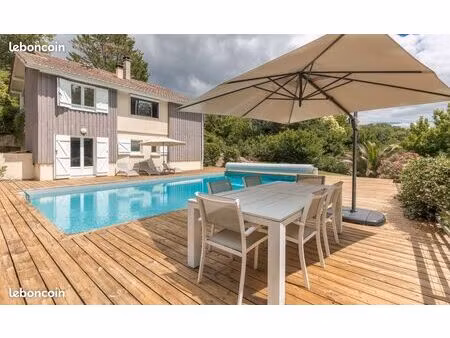 maison de 220m2 à latresne