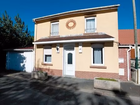 maison individuelle 3 chambres garage jardin
