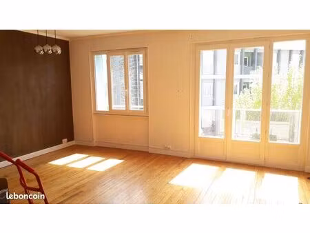 appartement t3 avec balcon(quartier montjuzet)