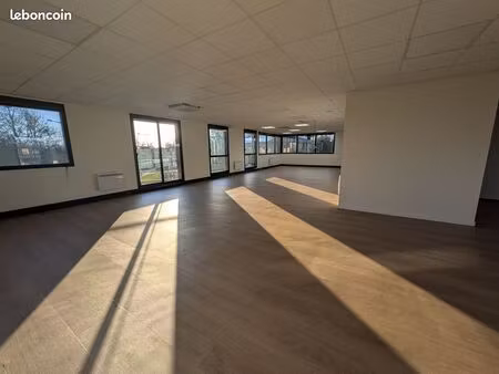 bureaux 235 m² villeneuve-d'ascq