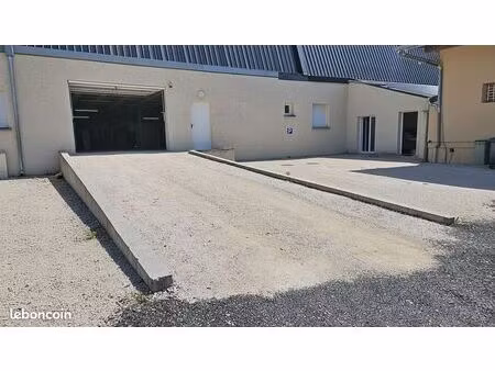 local 160 m² les abrets en dauphiné