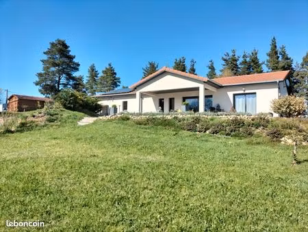 maison à lapte de 2022