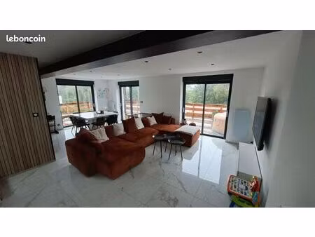 maison entièrement rénovée
