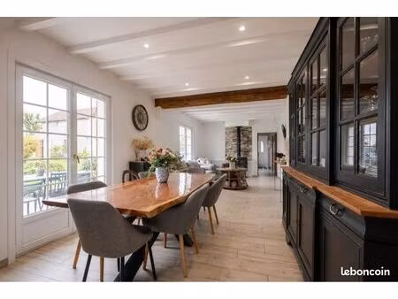 maison rénovée  140m2  4 chambres