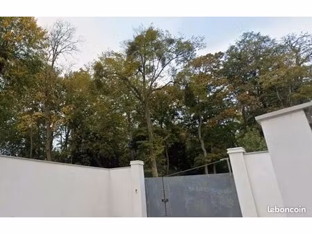 terrain 449 m² saulx les chartreux