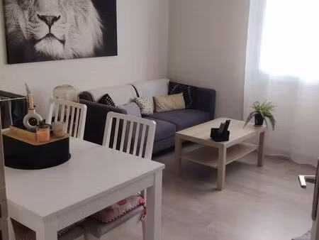 f3 meublé clair et moderne - 550 hc - quartier delille-gare - prêt à emménager