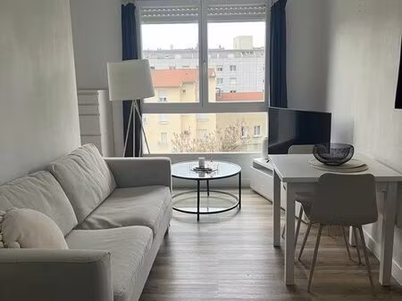 t1 bis lumineux 28 m² avec garage sécurisé – proche facs