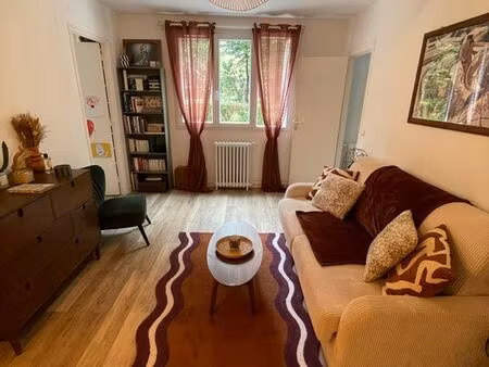 rez de jardin très bon état 40m² dans résidence avec jardin
