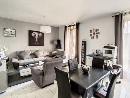 appartement t2 à corbeil-essonnes