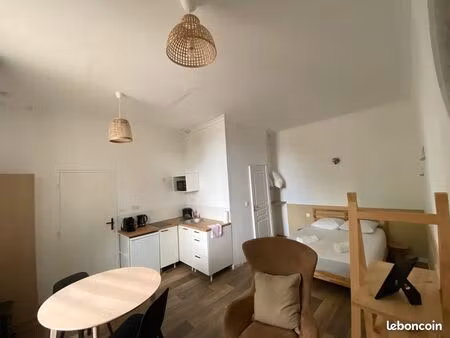 studio meublé - garderose - refait à neuf