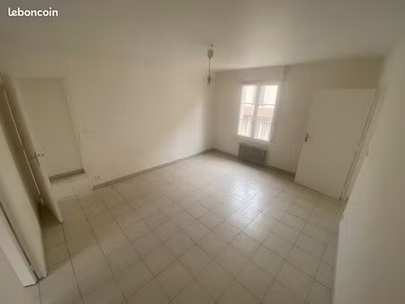 appartement a viels-maisons 02540 - 2 pièces -44 m2 -