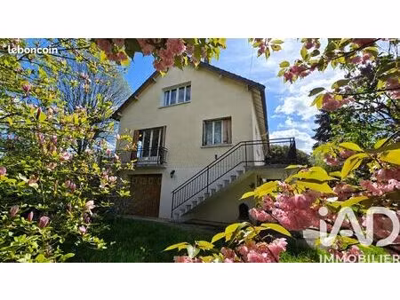 maison 8 pièces 254 m²