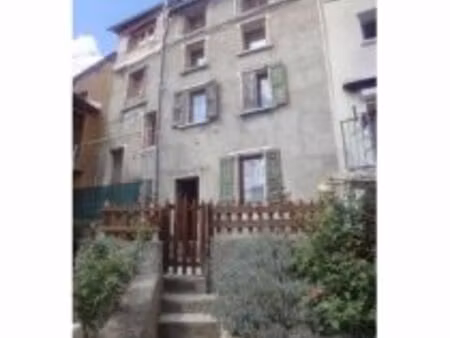 grande maison de village