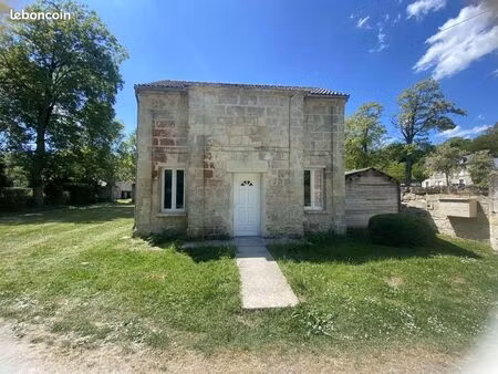 loue petite maison de charme à vauxbuin  proche soissons